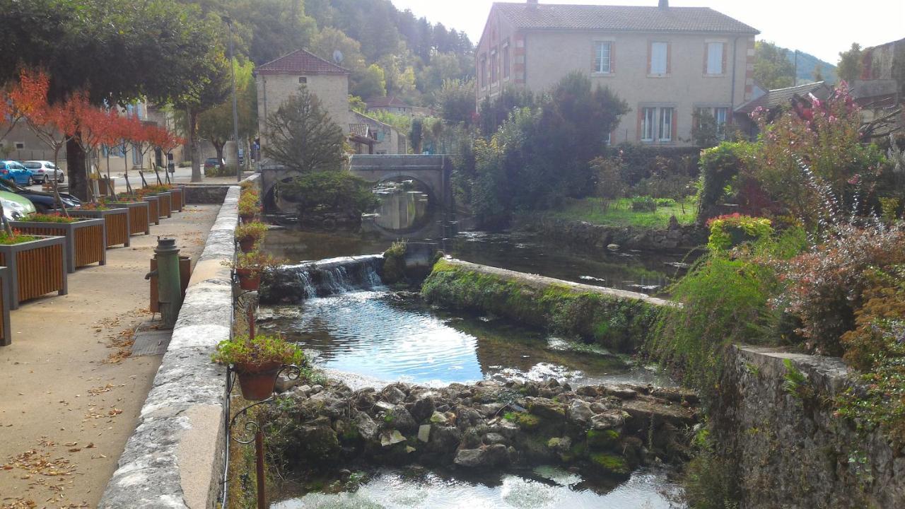Maison Sur Le Lot Saint-Vincent-Rive-d'Olt ภายนอก รูปภาพ